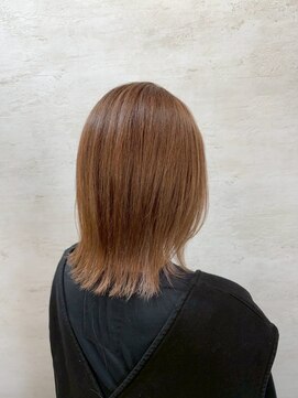 アンジェリカ(Angelica Total Beauty Lifestyle Design) ワンレンロブ外ハネスタイルオレンジカラー