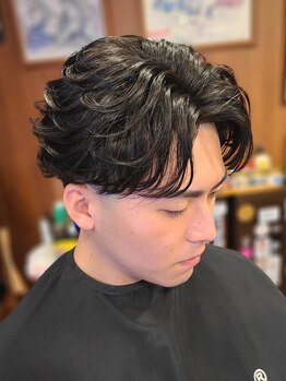 BARBERSHOP GENTLE の写真/王道パーマから特殊ヘアまでお任せ◎コーンロウやブレイズで、あなただけの個性を引き出します!