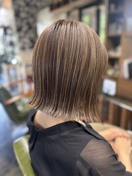 エミタス 三年坂(Emitas) 切りっぱなし×ハイライト