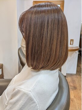ヘアスタジオルース(HAIR STUDIO LUZ) 40代50代60代の大人ボブ/白髪ぼかしハイライト/堀江/北堀江