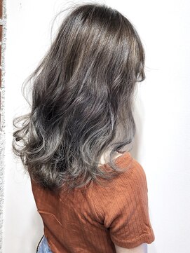 エイト 三軒茶屋店(EIGHT) EIGHT 三軒茶屋 ケアブリーチ×スモーキーグレージュ8/18