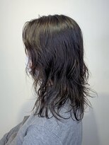 アンサム リリー(UNSOME Lille)&nbsp;ミディアムレイヤー/パーマスタイル