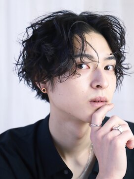 ライラ(Lyla) 色香漂う ウェットハードスパイラルハンサムショート