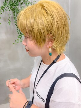 テトヘアー(teto hair) ボブウルフ、ショートウルフ、イエローカラー、テテ、バンタン