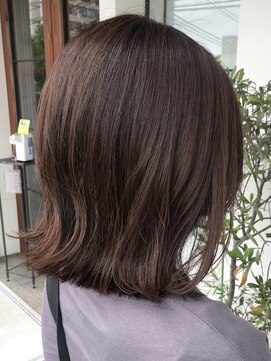 ルトワプラス(Lutowa plus) ラベンダーブラウン×切りっぱなし外ハネボブ【東広島/西条】