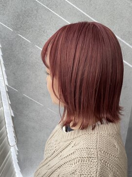 ヘアサロンM 新宿 大人気カラーベリーピンク