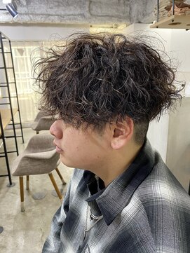 エイル 北堀江(Eir) 【波打ちスパイラルパーマ】【ハイウェイトマッシュ】