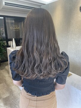 クラネ(CLANE.) 透明感シルバーベージュ♪グラデーションカラー韓国風巻き髪♪