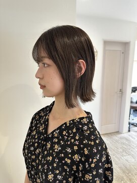 コキリ(kokiri) 【ayari】切りっぱなしボブ×オリーブベージュ