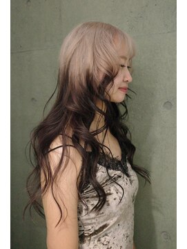 キャロルガーデンズ ボコカ 表参道(Carroll Gardens bococa) ロング、ルーツカラー、ホワイトベージュ、ミルクティーベージュ