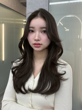 ボタン ハカタ(VOTAN hakata) 博多/韓国ヘア/センター分け/レイヤーロング/暗めカラー/顔周り