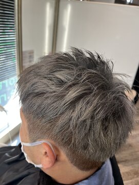 ヘアーリゾートガーデンヴェール(Hair Resort Garden VERT) ハイトーン２ブロックショート