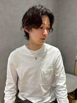 ジルバイジアン(JILL by GIEN) メンズ/波巻きパーマ/センターパート