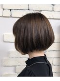 ショートボブ