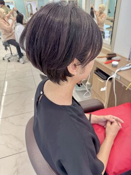 アッシュ 下北沢店(Ash) おさまるハンサムショート