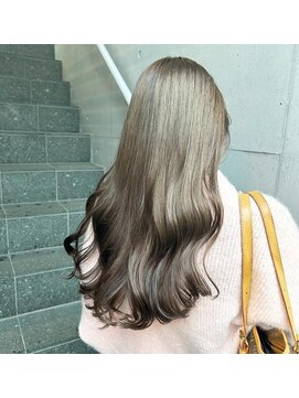 ガーデン ジングウマエ(GARDEN jingumae) オリーブマットのダブルカラー