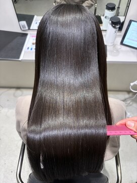 イル(il) メテオストレートパーマ