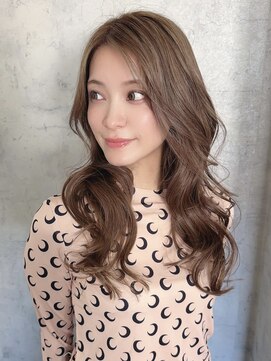 アイリス(AIRIS) 韓国風ヘア 透明感カラー 20代 顔周りカット レイヤー