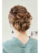 オロ(ORO) フィシュボーンアップヘア