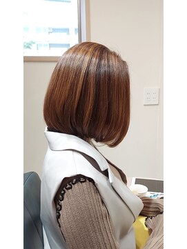 キレイコムデュース(Deuce) 酸性ストレート艶ボブ