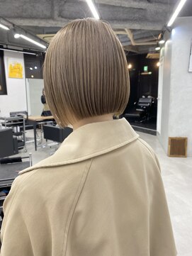 キラ 原宿(KILLA) グレージュカラー/ボブウルフ/ココアベージュ/黒髪/白髪ぼかし