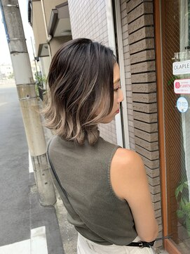 ハグ 横浜(HUG) グラデーションカラー＊切りっぱなしボブ