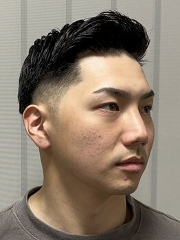 ダンディズム 狸小路本店(DANDIZM)の写真/【大通駅徒歩3分/狸小路3丁目】男性の第一印象を決めるのは清潔感。髭・眉のお手入れもお任せください。