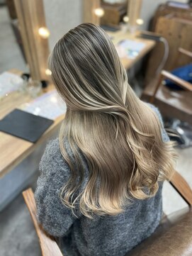 リエンス(RIENS) 【RIENS】海外風シャドウルーツ×馬越麗奈『ダブルカラー』