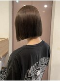 ぱつっとbob、たっぷり透明感beige