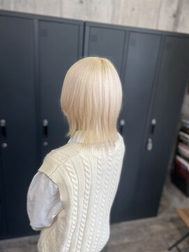 ヴェロニカ バイ ソル(Veronica by SOL) ホワイトブロンド