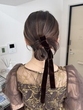 シンプルシニヨン