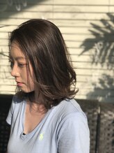 アルール バイ フェローズ(ARULE by fellows) 肩ハネショート//ashbeige