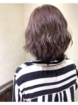 カルテット(Quartett) 【Quartett】透明感のあるシルバーカラー