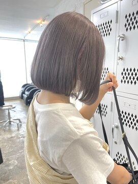 サンク 原宿 表参道(cinq) ダブルカラーミニボブインナーカラーケアブリーチベージュカラー