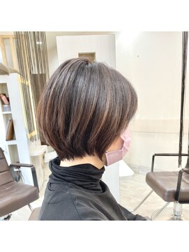 フゥカ 類家店(fuka) 八戸丸みナチュラルショート30代40代50代60代