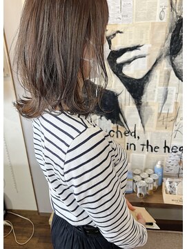 バンビ プライベート サロン(Bambi private salon) 鎖骨上のくびれミディアムレイヤー*アッシュベージュBambi松平愛