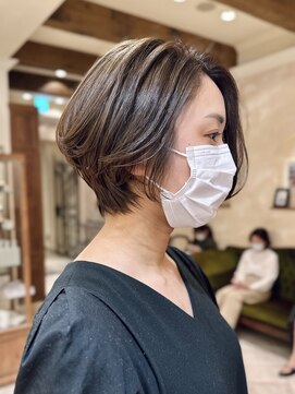 ビュートリアム265(BEAUTRIUM 265) 大人ショート/ショートボブ/ハイライト/前髪なし/ベージュ