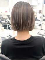 ネイロ バイ ジルブラン 葛西(NeiRo by JIL BLAN)&nbsp;ハイライト白髪ぼかしダブルカラーインナーカラーショートボブ