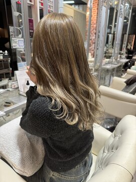 ウィル 梅田店(WiLL) 毎回の全体ブリーチ不用のハイトーンミルクティーカラー