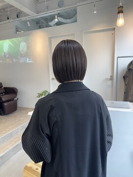 ロカ 表参道(loka) ミニボブ/ブラウン[表参道/ブリーチ/ハイライト]Mai