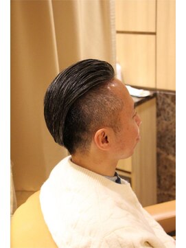 ヘアーモードキクチ 日本橋三越前店 モヒカン