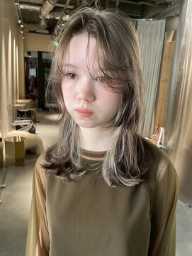 スクリーン(SCREEN) ホワイトグレージュ/デジタルパーマ/チェリーブラウン/三宮