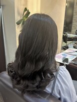 キャラ 池袋本店(CHARA)&nbsp;多毛さんに広がりにくい低め位置のコテ巻き風パーマ！【貴也】