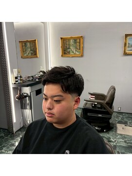 サロンドゥボルカン(Salon du Volcan) ナチュラルフェード × ショートマッシュ