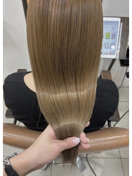 ソワンドゥブレス 大日店 (soin de brace) ・ハイトーンベージュ