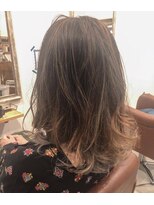 エルモ(ELMO)&nbsp;バレイヤージュハイライト