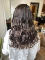 スタジオフツーロ バイ ビーヘアー(STUDIO FUTURO by BEhair) #グレージュ＃ブリーチあり＃ダブルカラー