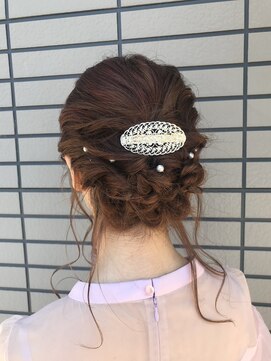 ナンブヒルズ(nambu-HILLS) シンプルシニヨン