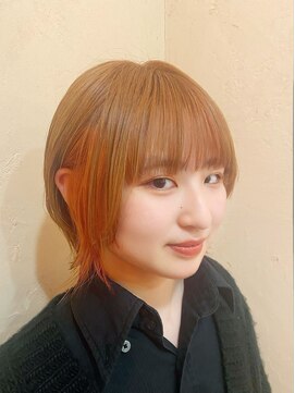 ビーワールド(B WORLD) 外ハネショートボブ【デザインカラー/髪質改善】