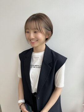 シエル 一社(cher) ナチュラルインナーカラープツンボブ